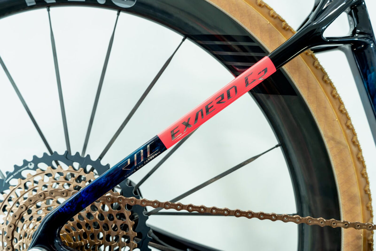 Seka ExAero GR Mariana Blue – Detail
